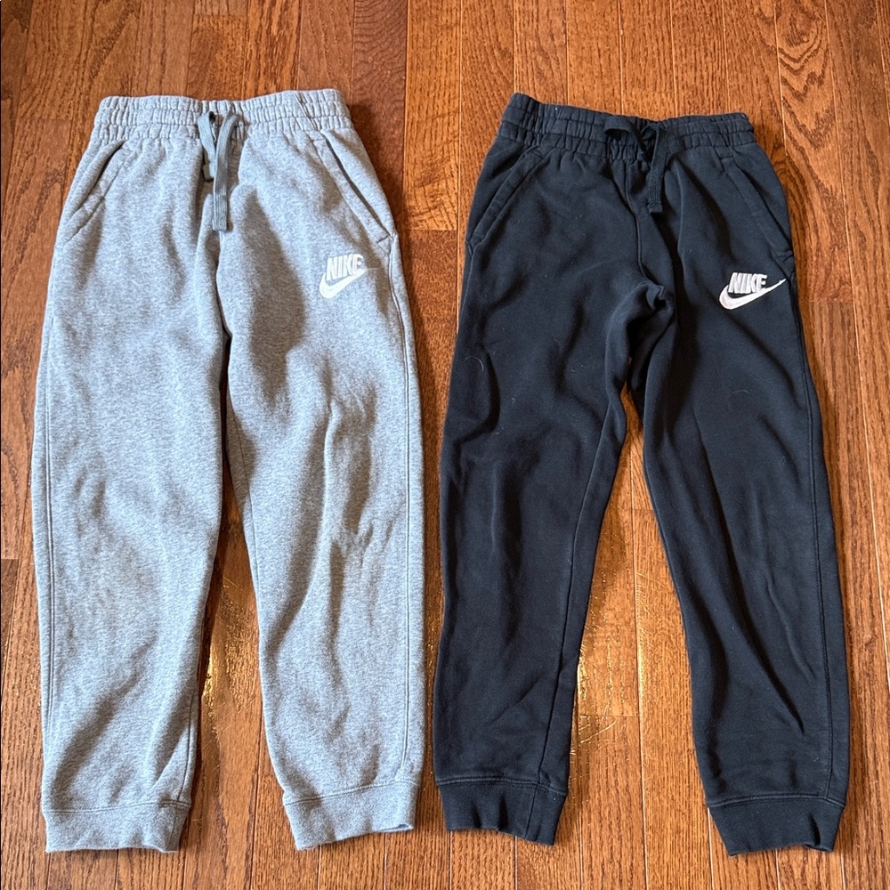 Nike Kids size small two Pack Gray and Black fleece sweatpants